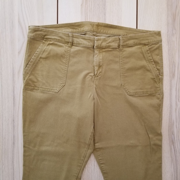 Old Navy Pixie Cropped Length Pants | Size 18 - Picture 2 of 7